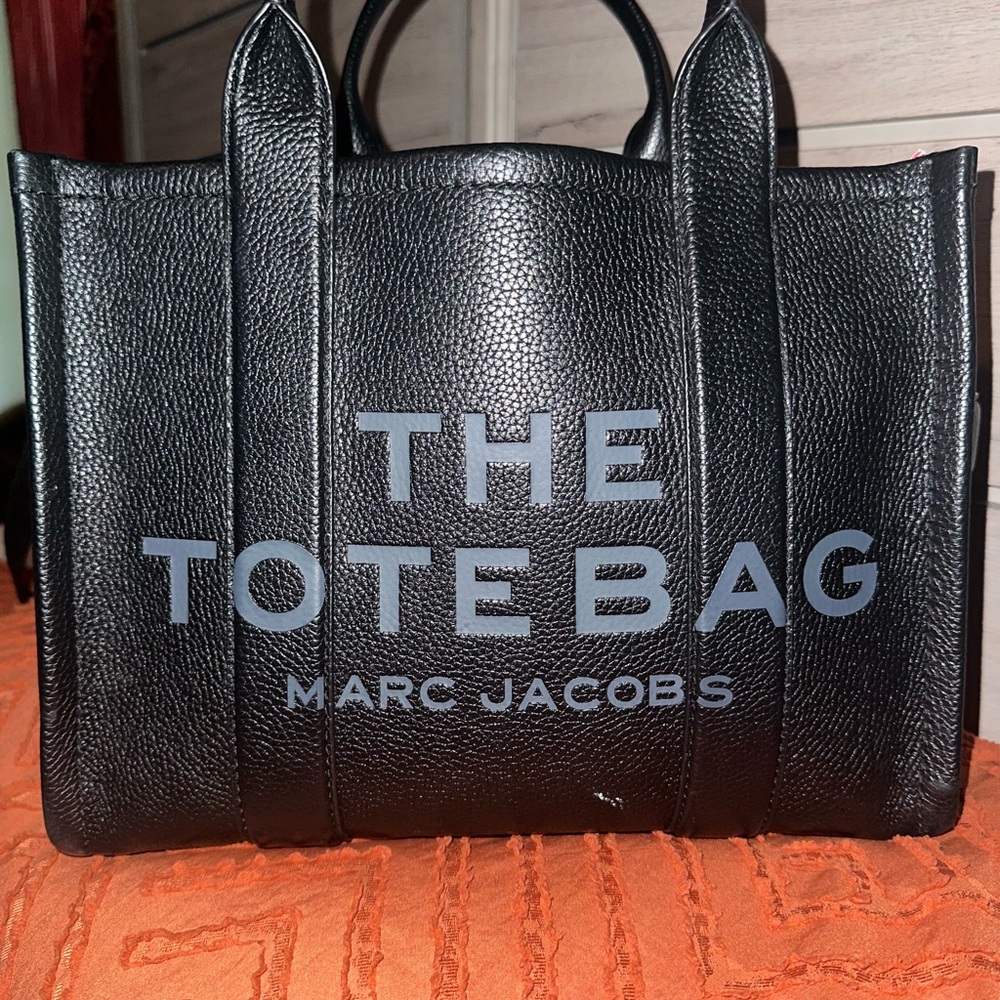 Marc jacobs leather tote bag